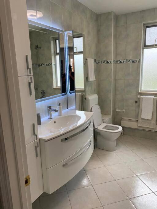Lovely 3 Bedroom Apartment In Quiet Area W/ Pool Pula Luaran gambar