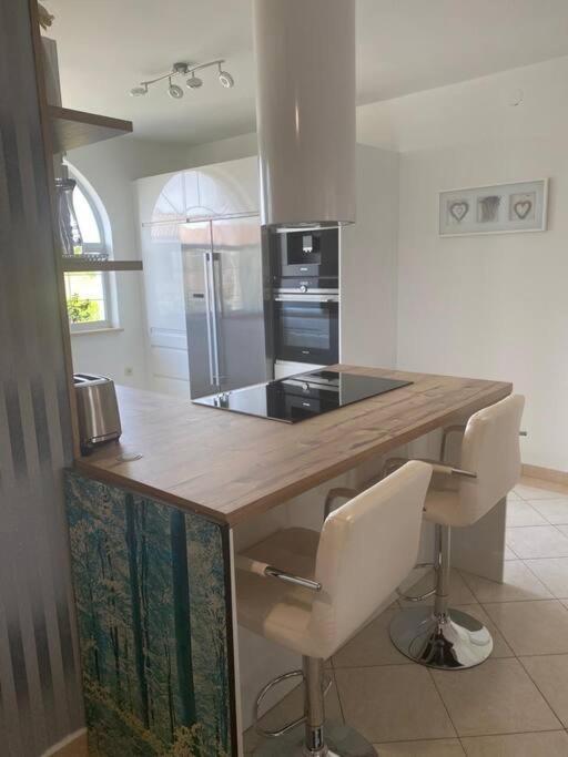 Lovely 3 Bedroom Apartment In Quiet Area W/ Pool Pula Luaran gambar